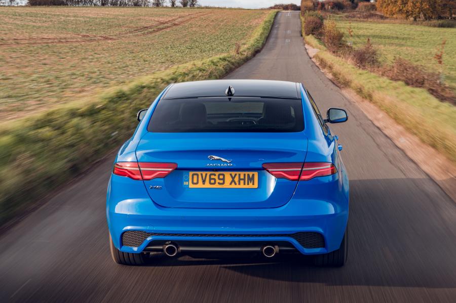  Jaguar XE R-Dynamic Reims Edition 2020 года  (UK) (фото 13 из 84)